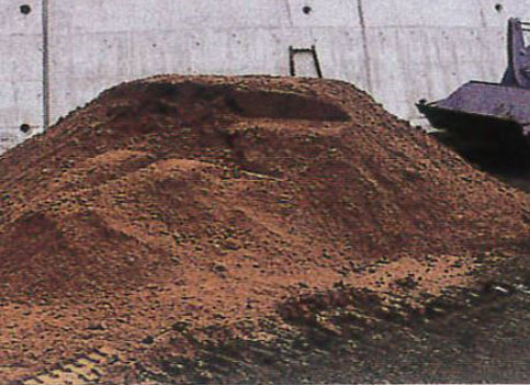 土壌菌工法　主要材料　ふるい土（土壌母材）