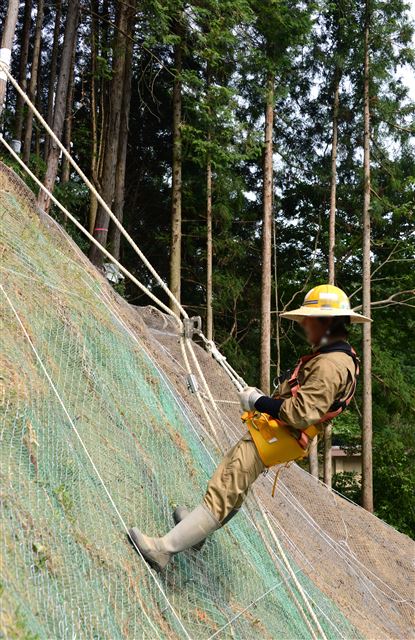 墜落制止用器具/のり面・土木工事資材の株式会社ケイエフ